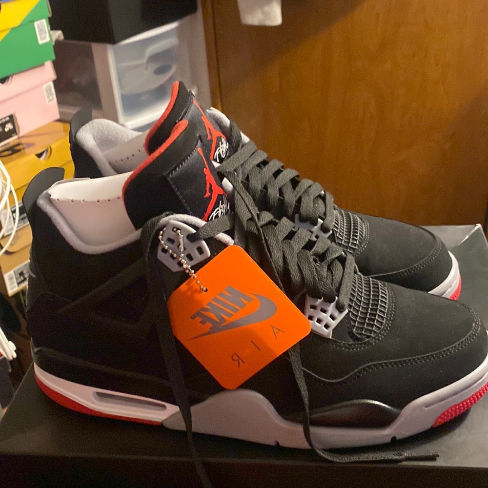 Jordan 4